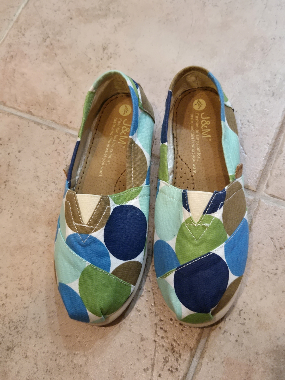 Ladies Polka Dot Slip-On Shoes in Blue & Green